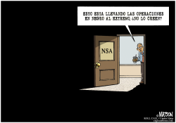 NSA OPERA EN LO OSCURIDAD /  by R.J. Matson